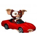 figurine gremlins go motorized : gizmo en voiture