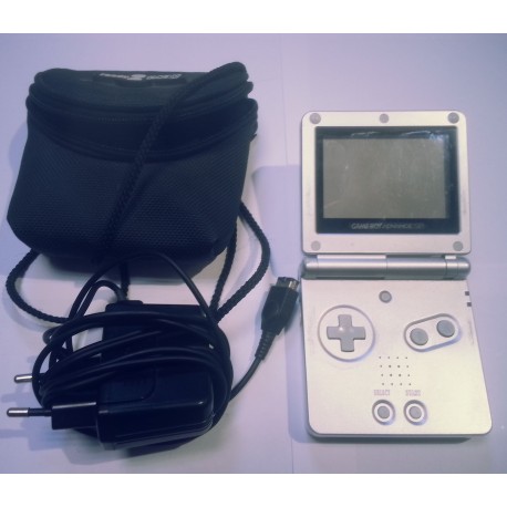 game boy advance sp grise avec pochette
