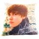 coussin justin bieber regard sensuel